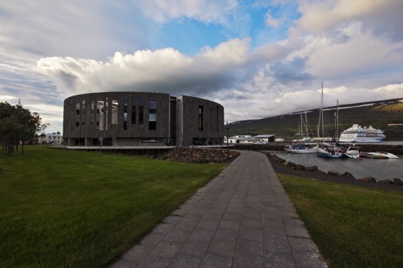 Akureyri port