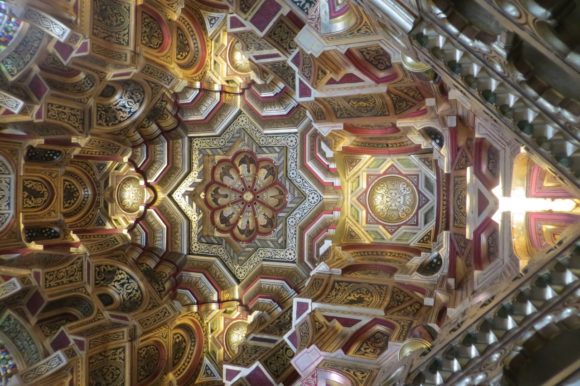 Arab room ceiling